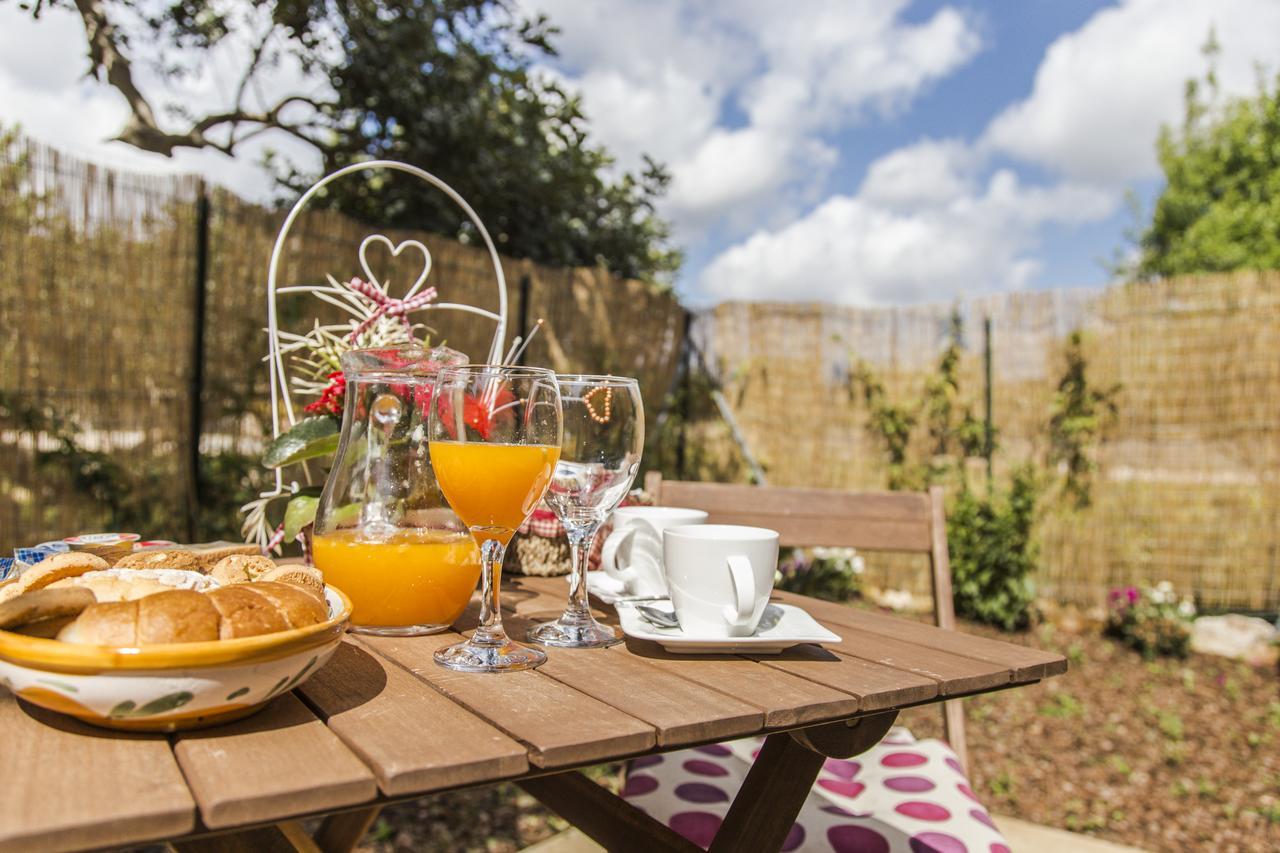 Bed and Breakfast Abbraccio del Carrubo Scicli Esterno foto